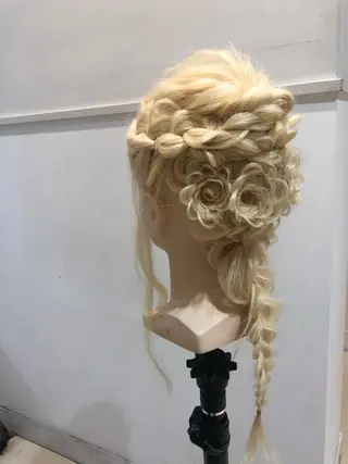 ロング 似合う髪型が 分からない方へのヘアスタイル