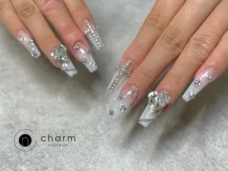 ネイル ネイルルーム チャームのネイルデザイン