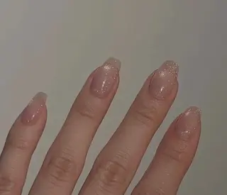 ネイル 高木 維麗絲のネイルデザイン