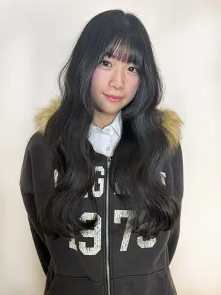 ロング 'axis hinaのヘアスタイル