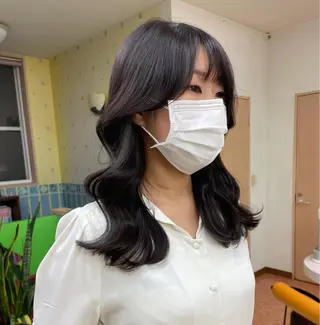 ロング カラー yui .のヘアスタイル