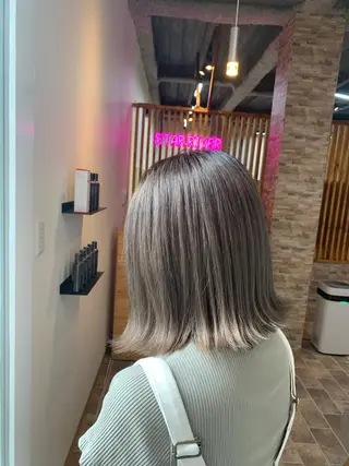 ミディアム 吉田 聡一のヘアスタイル
