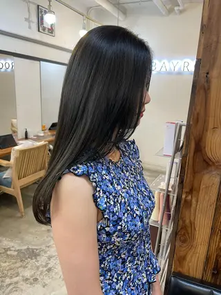 ロング カラー レイヤー べージュ 白石研太のヘアスタイル