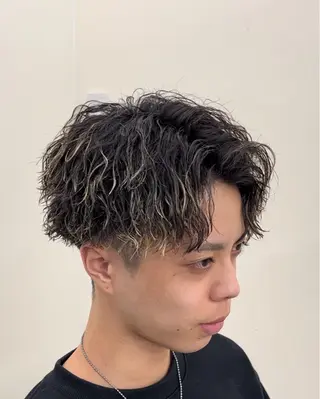 パーマ メンズ フェザーパーマメンズ ツイスパ京都駅前のヘアスタイル