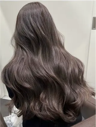 ロング レイヤーカット/ボブ 似合わせ/透明感カラのヘアスタイル