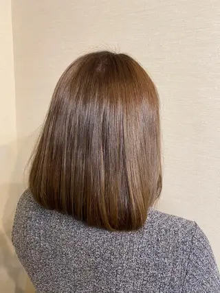 ミディアム カラー Tr　Spa Salon Careのヘアスタイル