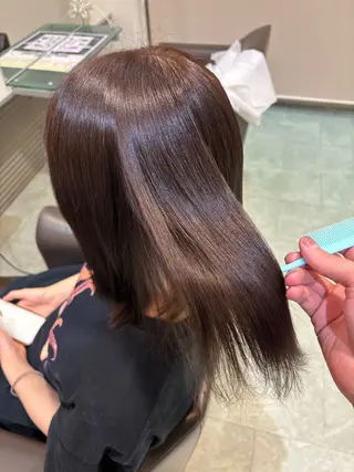 カラー 井口 琉希のヘアスタイル