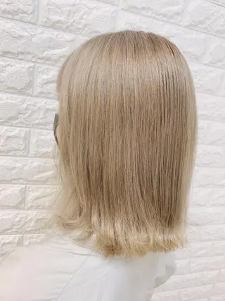 ミディアム カラー 福森 みずきのヘアスタイル