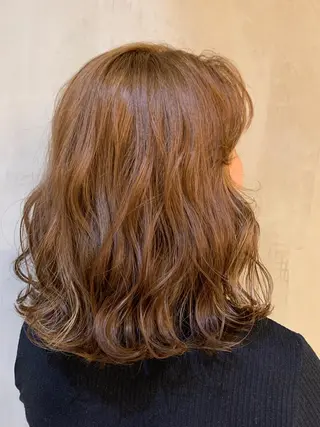ミディアム カラー 齋藤 みさきのヘアスタイル