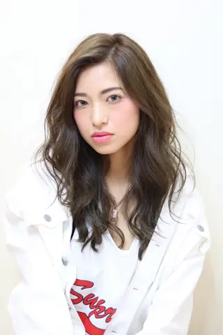 セミロング カラー パーマ 及川 翔のヘアスタイル