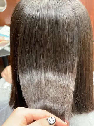 ミディアム アリヤマ メイカのヘアスタイル