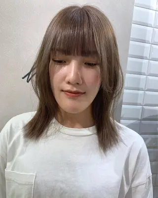 ミディアム カラー hub hair レイヤー/透明感のヘアスタイル