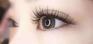 マツエク・マツパ MRBEAUTYSALON所属・BEAUTY MM☆のネイルデザイン