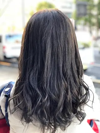 カラー エトー シンゴのヘアスタイル