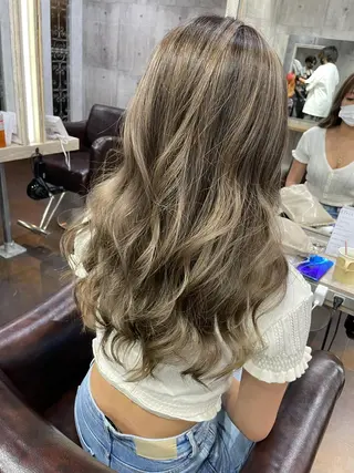 ロング カラー パーマ ヘアアレンジ メンズ キッズ ネイル マツエク・マツパ アイブロウ 北千住10分 肥高 壮汰のヘアスタイル