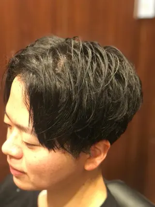 ミディアム メンズ ヒロ銀座 渡辺 紗菜のヘアスタイル