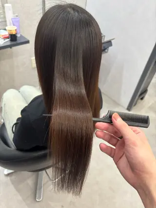 ロング かがみ/メンテナンス カット無料のヘアスタイル
