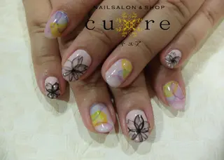 ミディアム ネイル ネイルサロン Cureのネイルデザイン