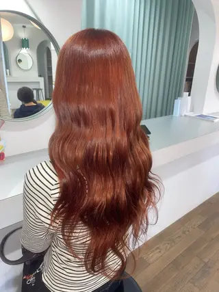 ロング カラー lutz／ MIONのヘアスタイル