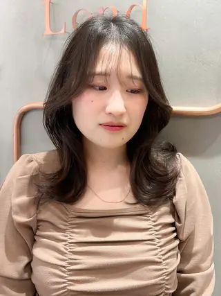 ミディアム ハッシュカット/韓国 レイヤー/カハナのヘアスタイル