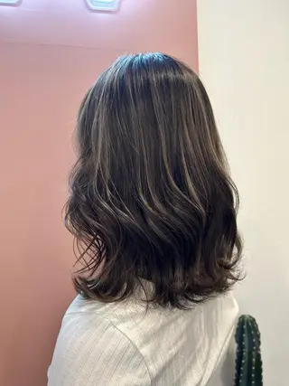 ミディアム カラー pep natsumiのヘアスタイル