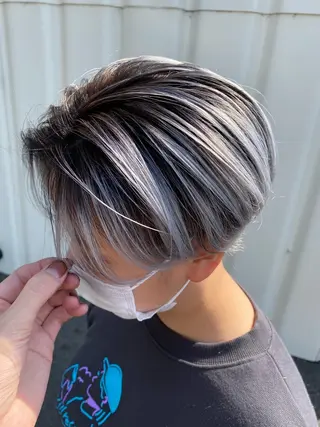 ショート MCQ所属・平田 和也のヘアスタイル