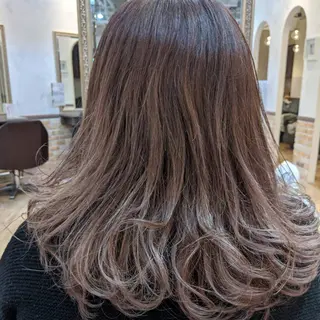 カラー Noyヨシモト ヒロトのヘアスタイル