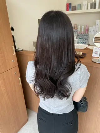ロング 鈴木 梨瑚のヘアスタイル