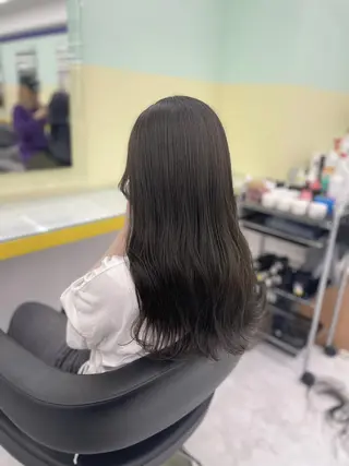 カラー 暗髪うる艶ヘア🫧 yumi🐈‍⬛🪽のヘアスタイル