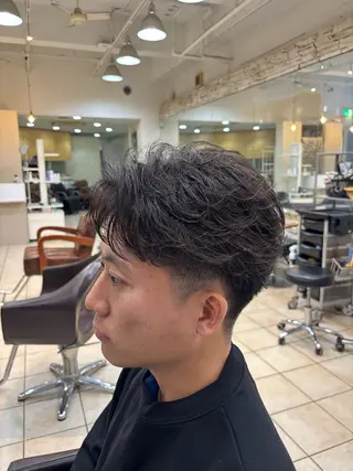 ショート パーマ メンズ スパイキーショート/ メンズパーマ/関内涼のヘアスタイル