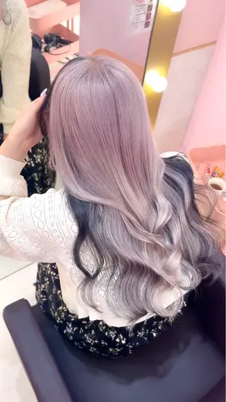 セミロング カラー 2次元カラー/ ブリーチMANATOのヘアスタイル