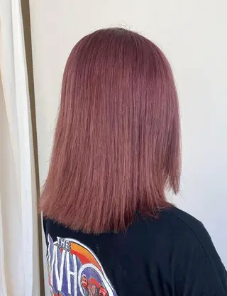 ミディアム カラー 美髪矯正・レイヤー 倉友哉のヘアスタイル