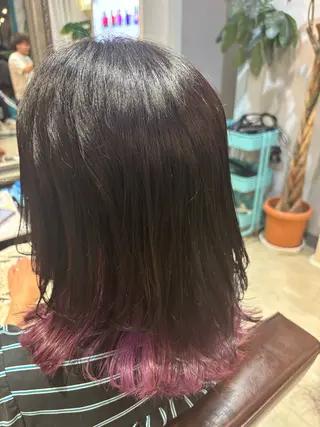 ミディアム ツヤ感カラーレイヤー カット川野莉空のヘアスタイル