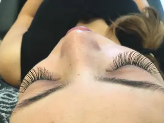 ネイル マツエク・マツパ 鎌野 えりかのマツエク・マツパデザイン