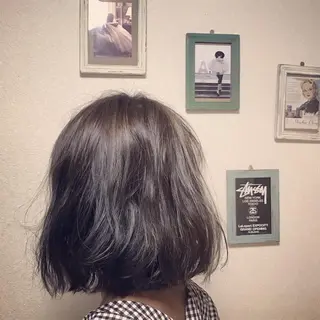 ミディアム 筒水 悠のヘアスタイル