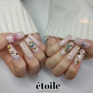 ネイル étoile(エトワール)所属・山田 可愛のネイルデザイン