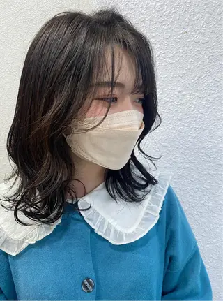 ミディアム 小顔レイヤー/ ベージュ🤍Rieのヘアスタイル