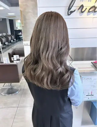 セミロング 🫧艶髪カラー🫧 森本くるみのヘアスタイル