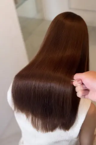 セミロング 縮毛矯正特化 髪質改善辻良輝のヘアスタイル