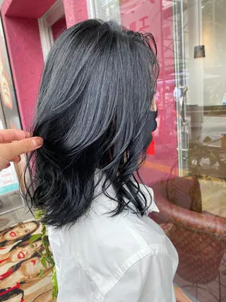 ミディアム カラー デザインカラー✨新倉 佑奈のヘアスタイル