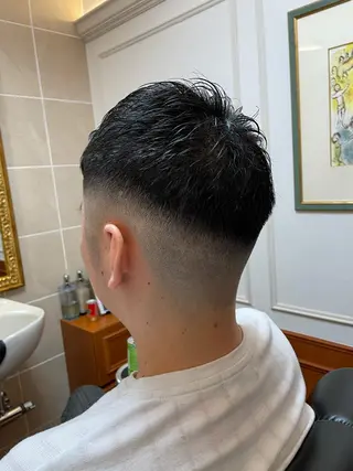 ショート メンズ 【24時まで営業✨】 吉本 成樹のヘアスタイル