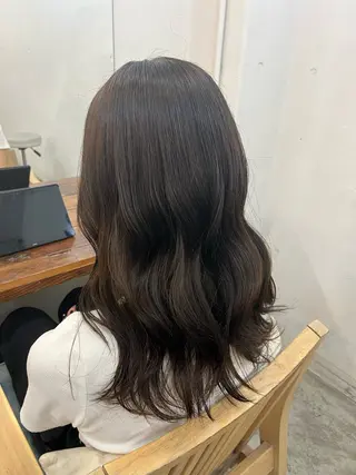 ロング カラー ヘアアレンジ hazuki🐈⬛ 透明感カラーのヘアスタイル