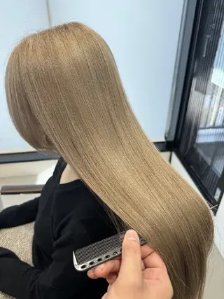 カラー 深夜まで営業中‼️ レム髪質改善のヘアスタイル