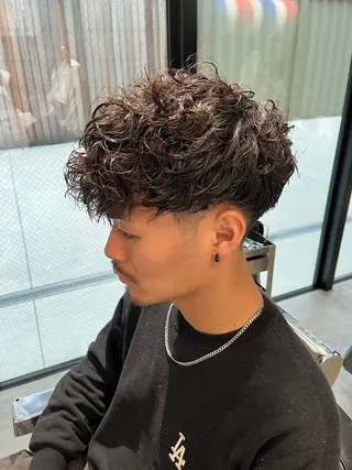 ショート パーマ 喜瀬 慎斗のヘアスタイル