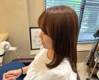 セミロング パーマ Erika [Simple]のヘアスタイル