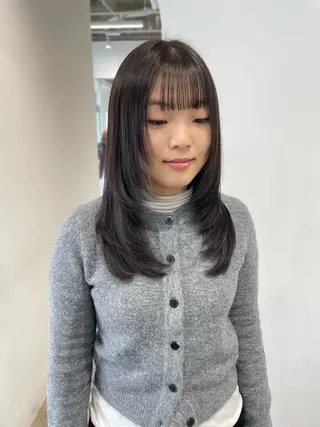 ミディアム カラー 𝘚𝘶𝘻𝘶 𓂃𓈒𓏸のヘアスタイル