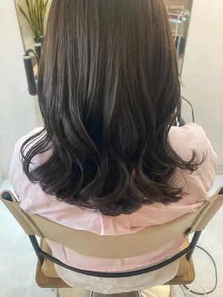 ミディアム ✨色持ちの良い艶 カラー✨蟹江真世のヘアスタイル