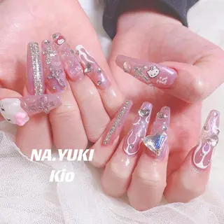 ネイル 🦋 Queenieのネイルデザイン