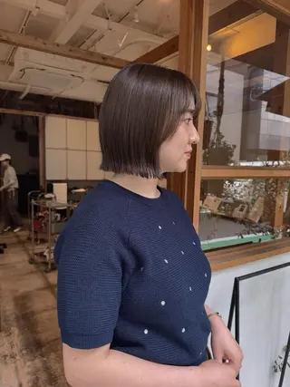 ショート カラー ENIF　大島 芽生のヘアスタイル
