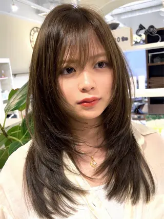 ミディアム カラー Che'ri所属・海外レイヤー/ レイヤーカット/和田のヘアスタイル